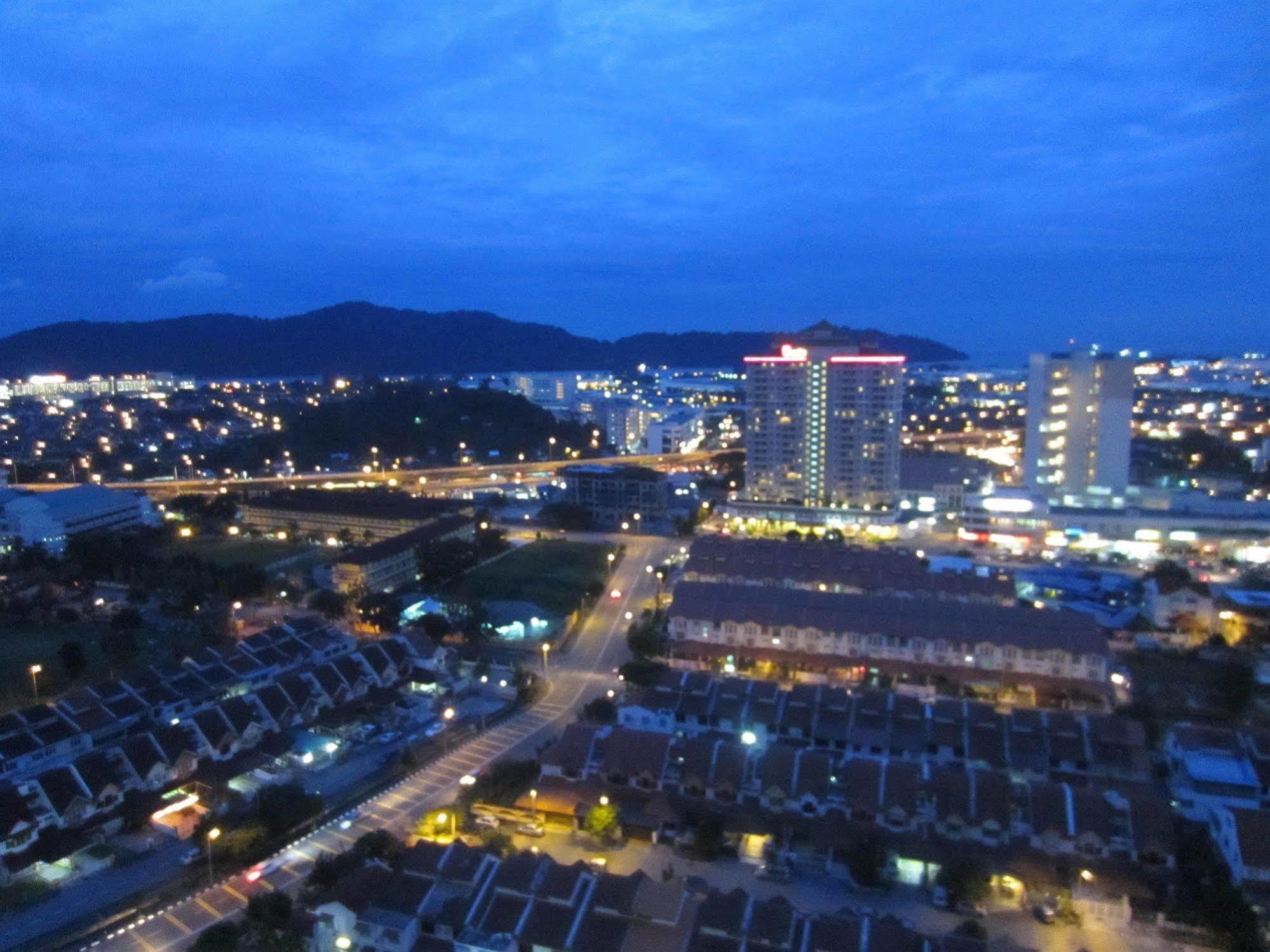 The Ceo Duplex Soho Suite Bayan Lepas Eksteriør bilde